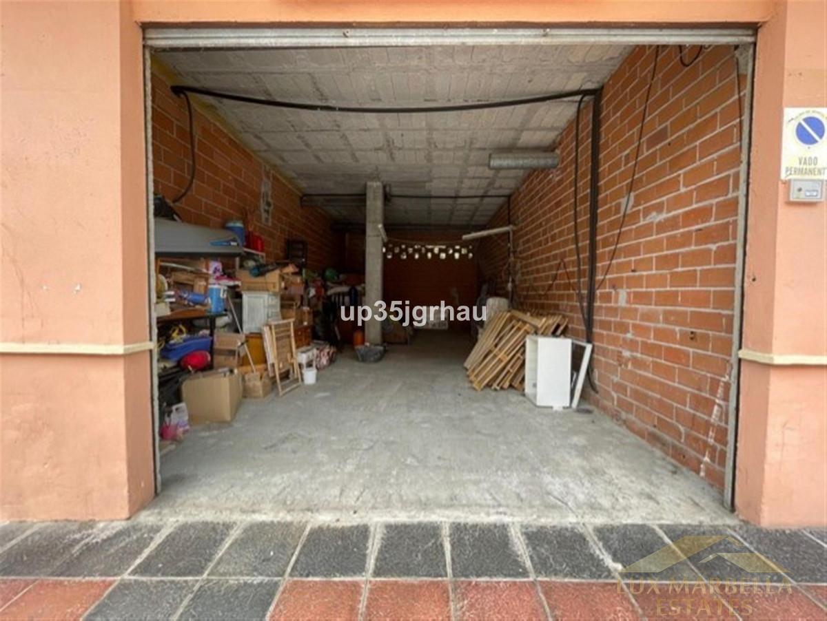 Venta de local comercial en Estepona