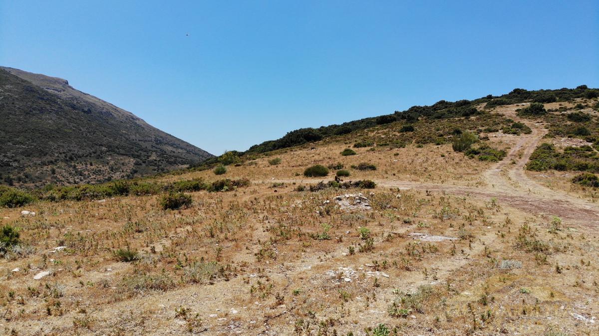 For sale of land in Ronda