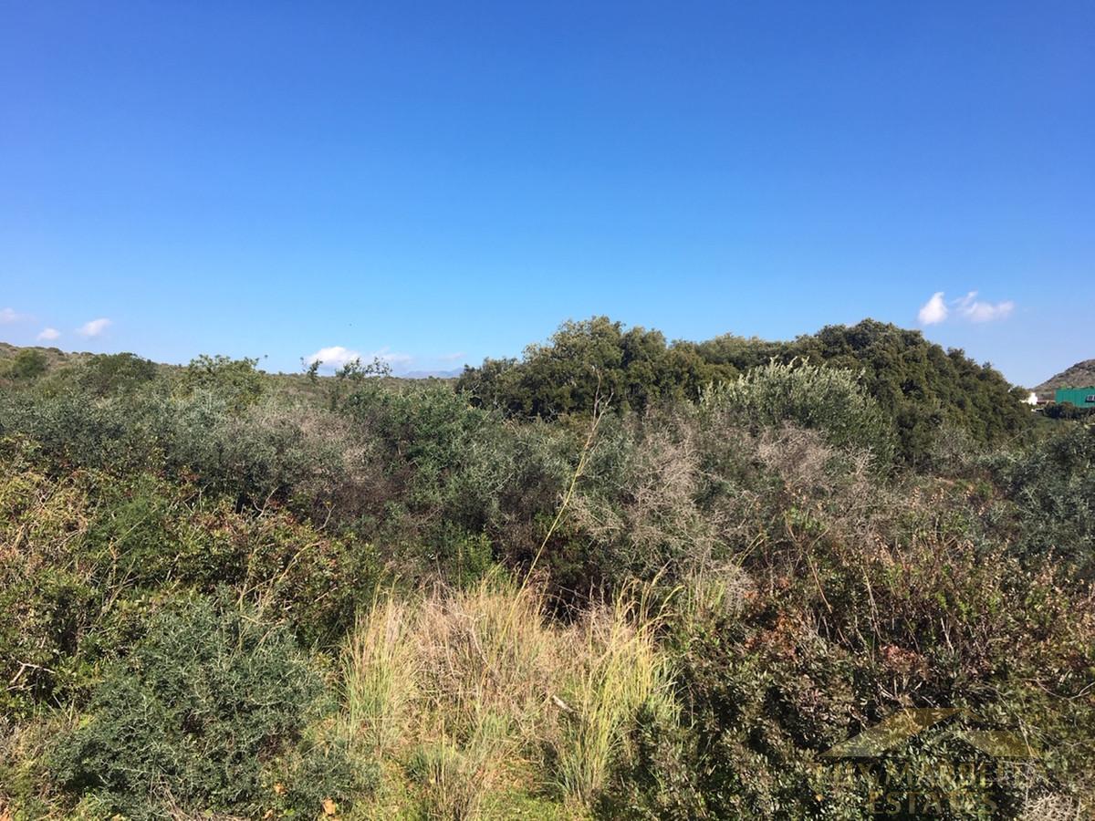 For sale of land in Manilva