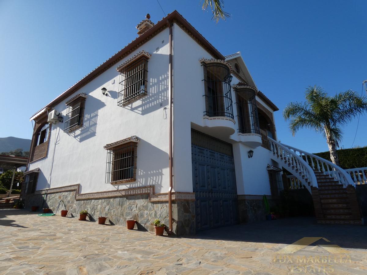 Venta de villa en Alhaurín el Grande