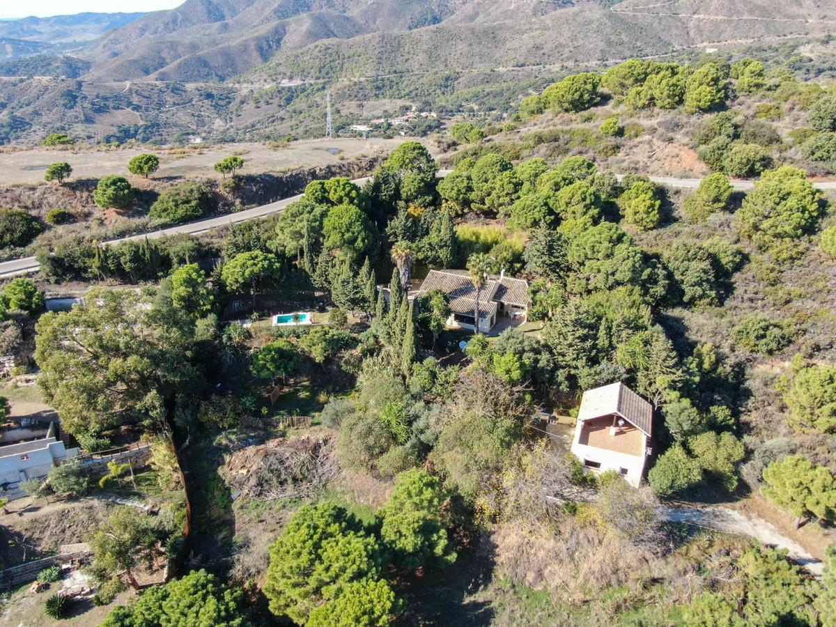 Zu verkaufen von villa in
 Estepona