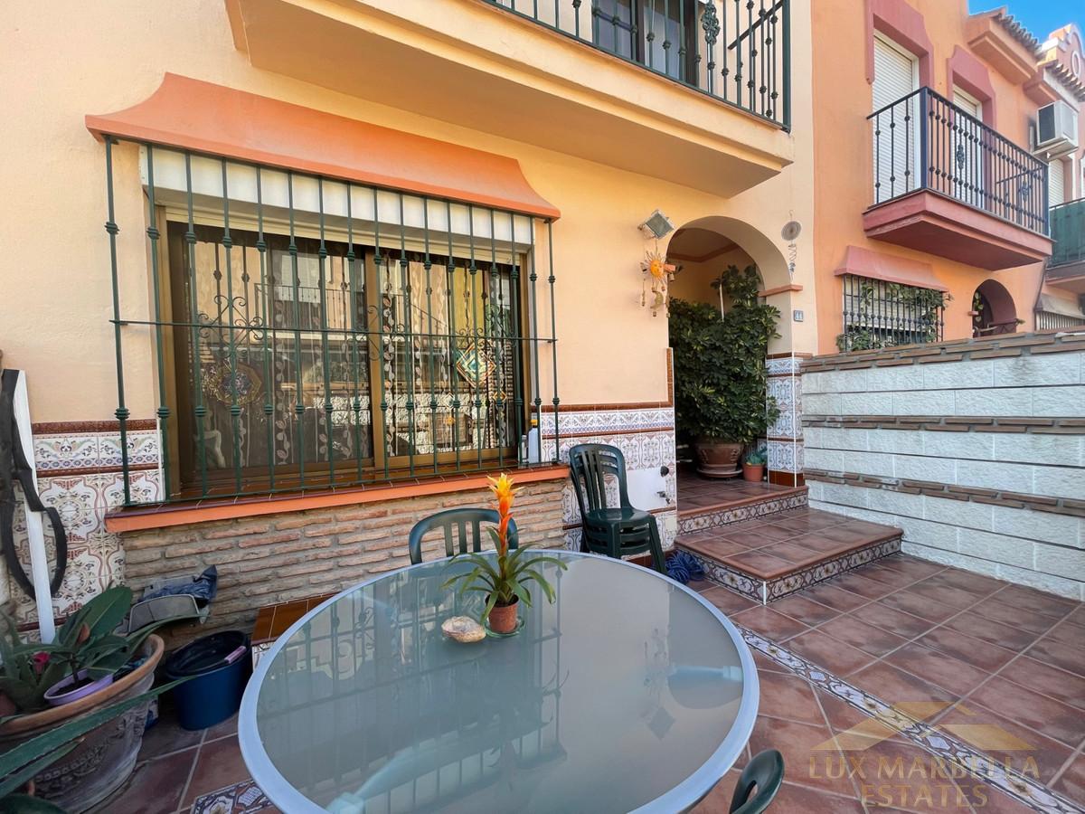 Venta de villa en Las Lagunas