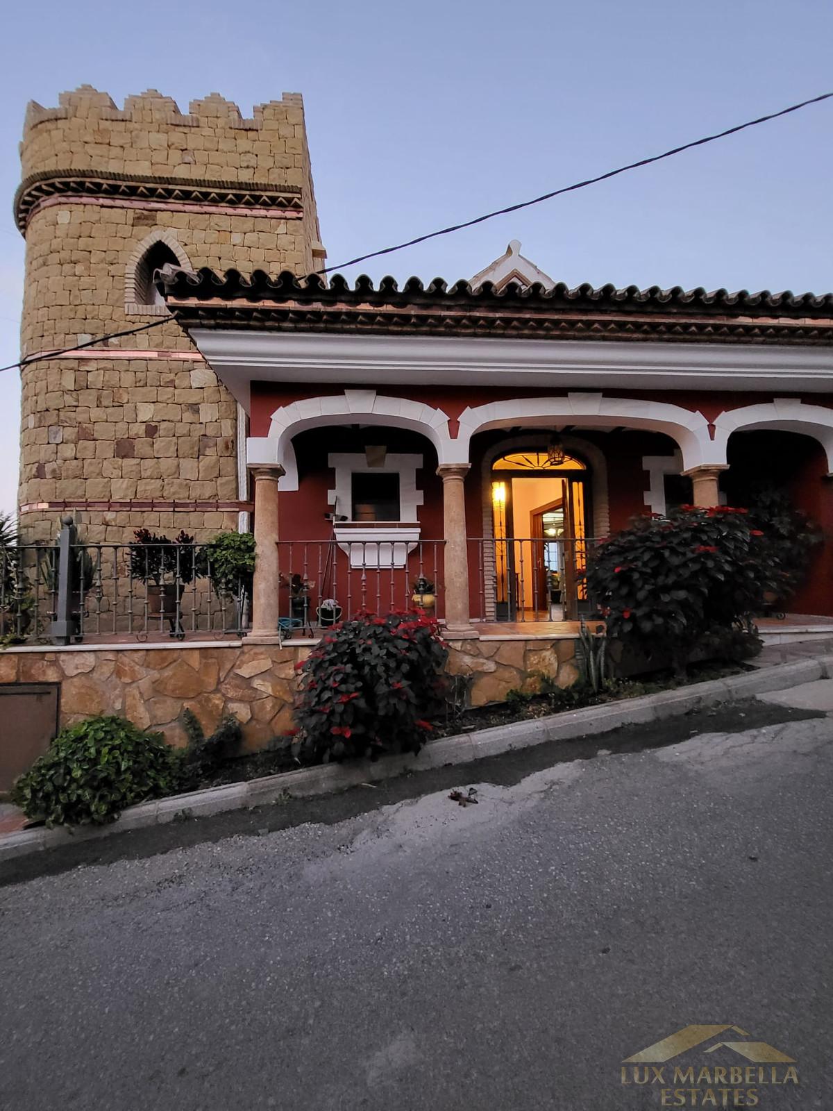 For sale of villa in La Cala de Mijas