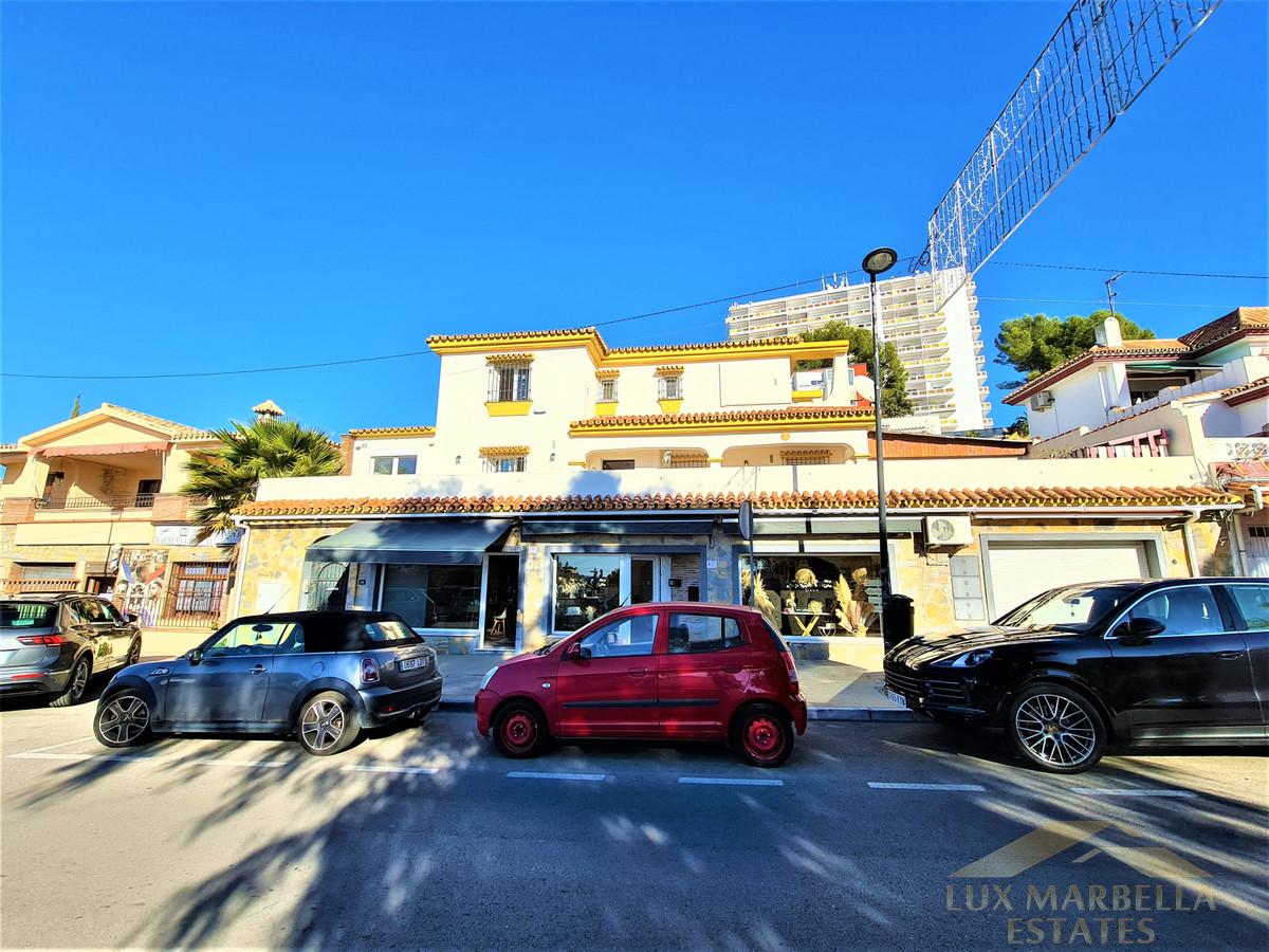 For sale of villa in Marbella