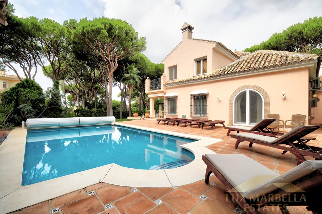 Zu verkaufen von villa in
 Marbella