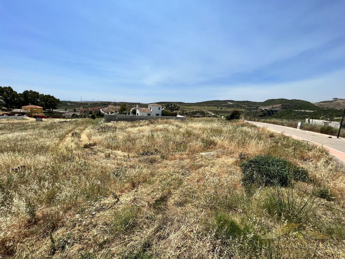 For sale of land in Estepona