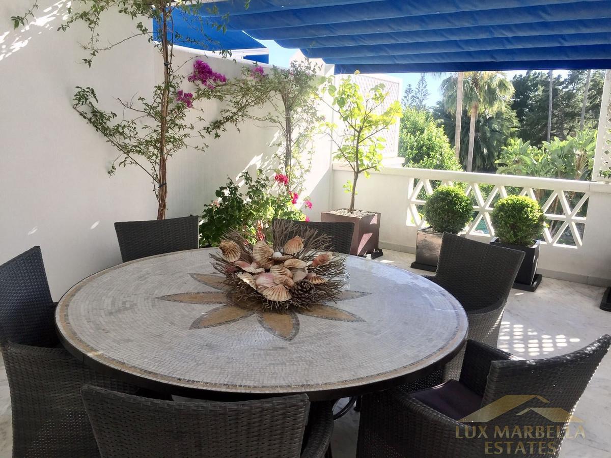 For sale of apartment in Marbella