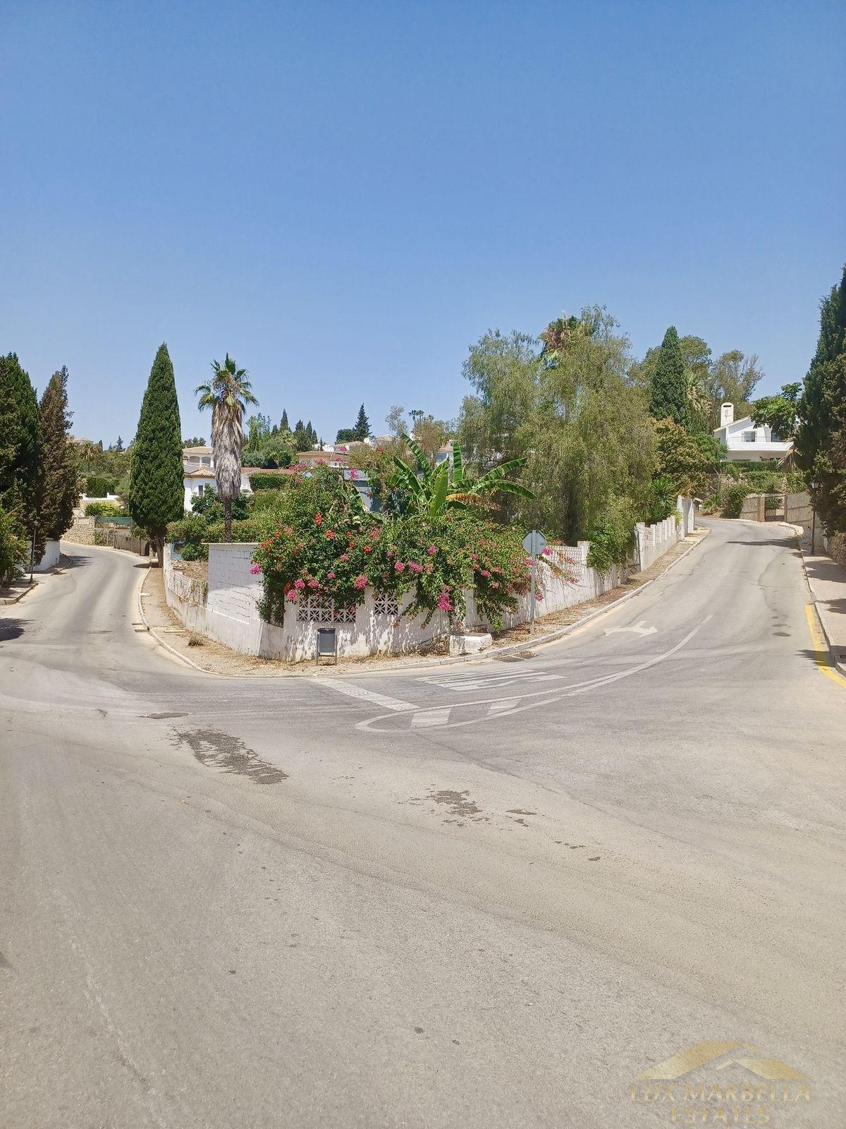For sale of land in Mijas Costa