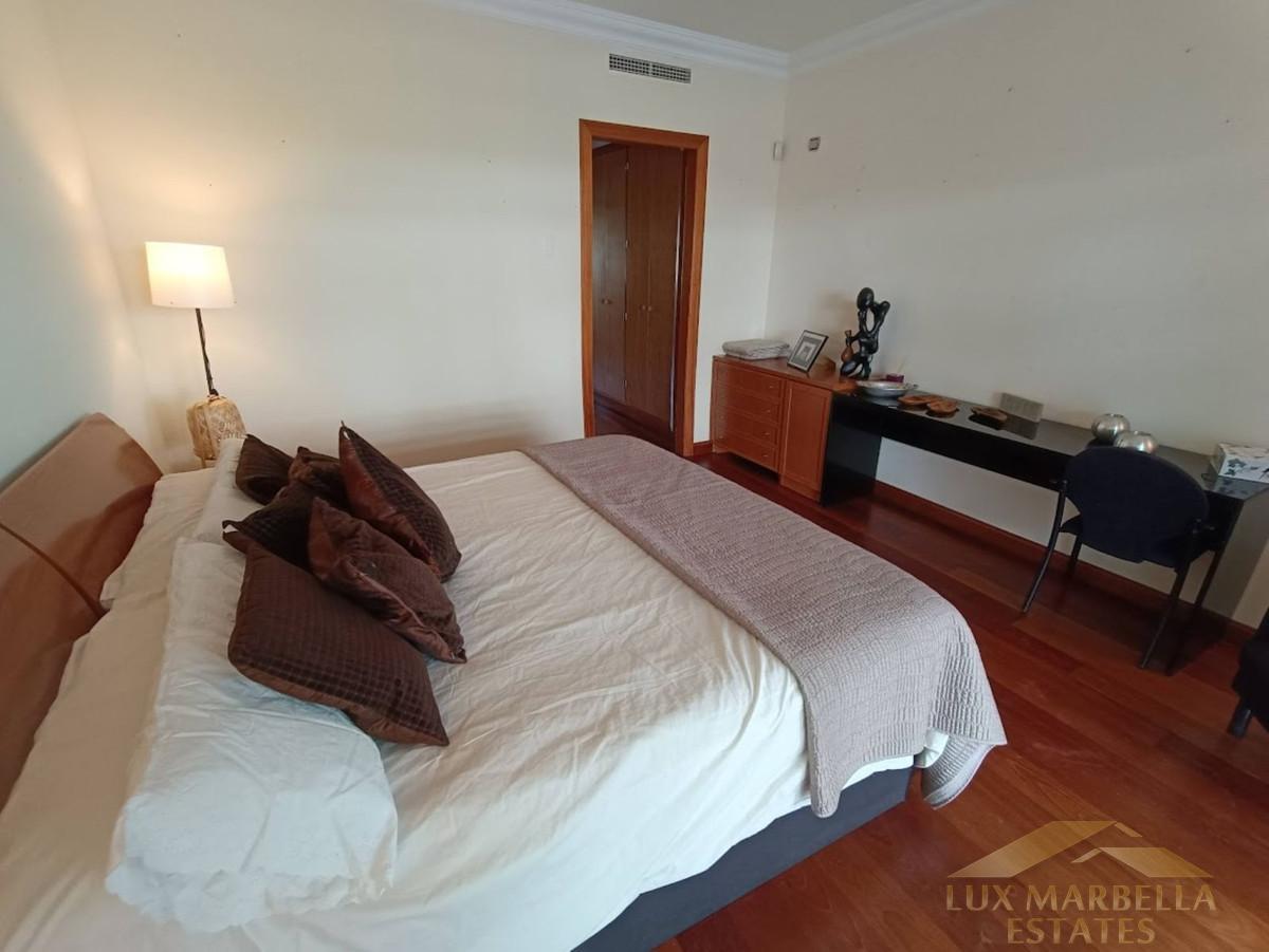 For sale of apartment in Marbella