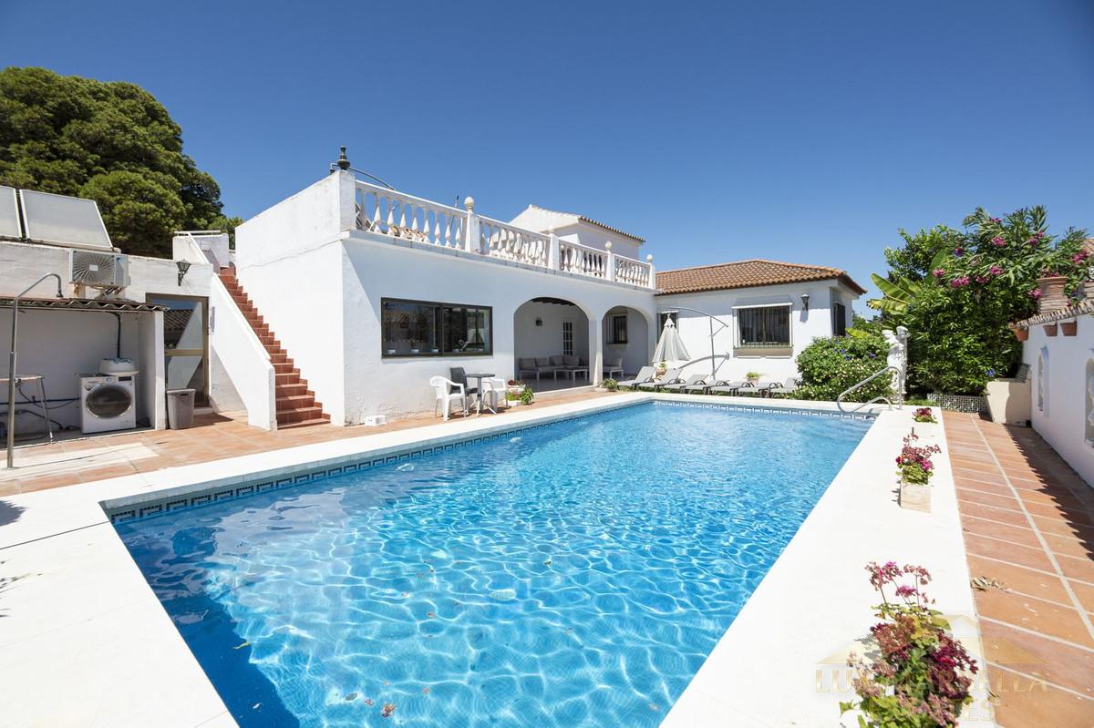 Zu verkaufen von villa in
 Marbella