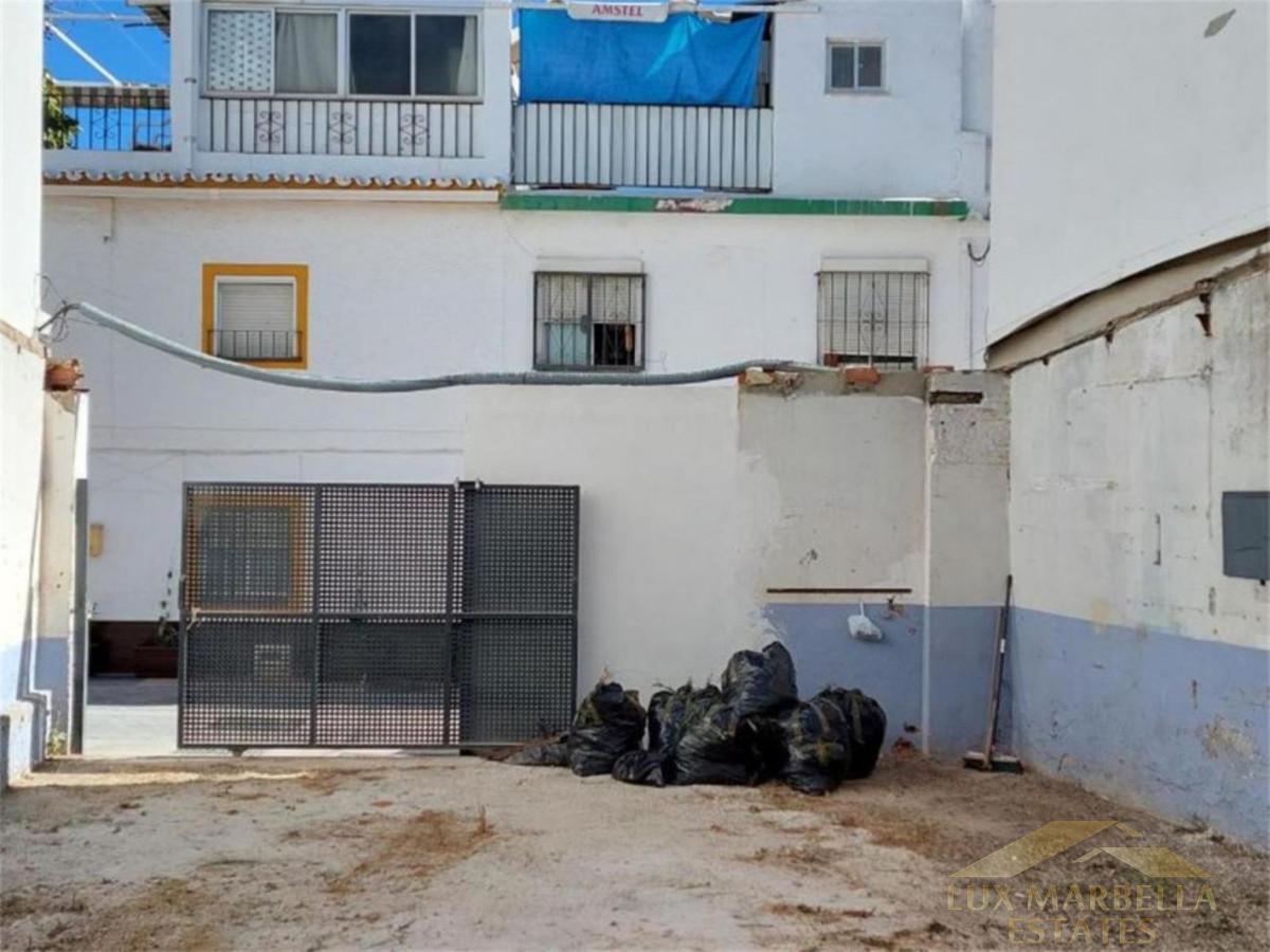 For sale of land in Marbella