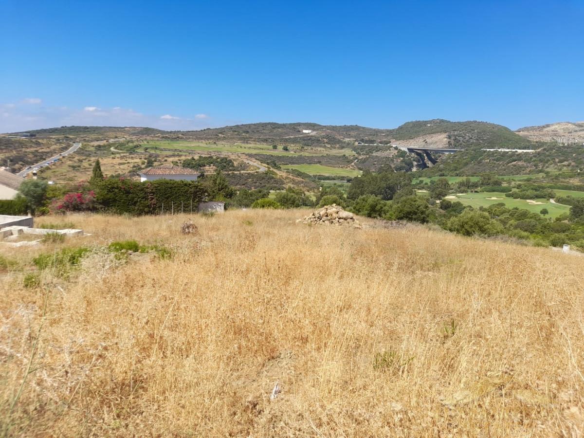 For sale of land in Estepona
