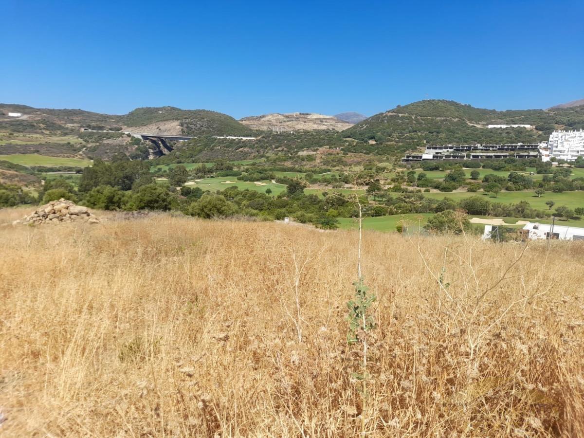 For sale of land in Estepona