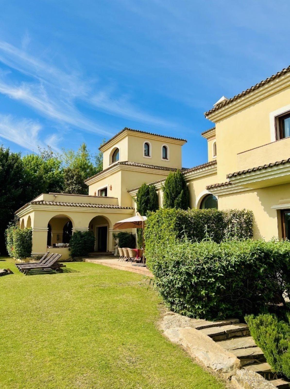 For sale of villa in Sotogrande Alto