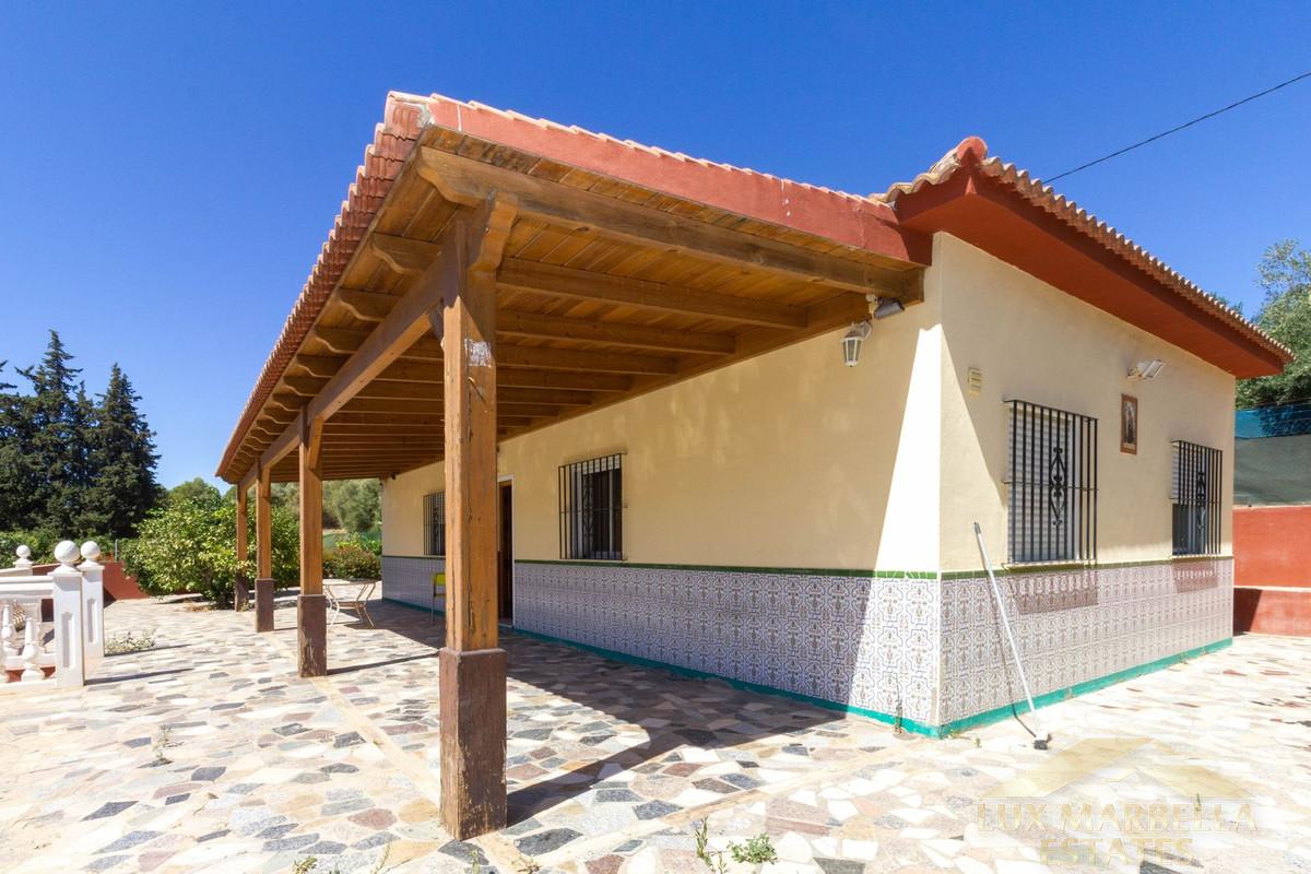 For sale of villa in Cártama