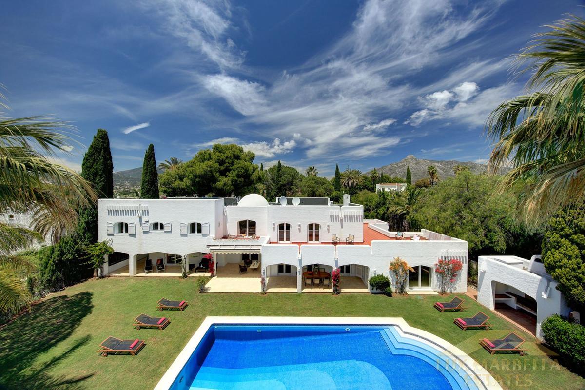 Zu verkaufen von villa in
 Marbella