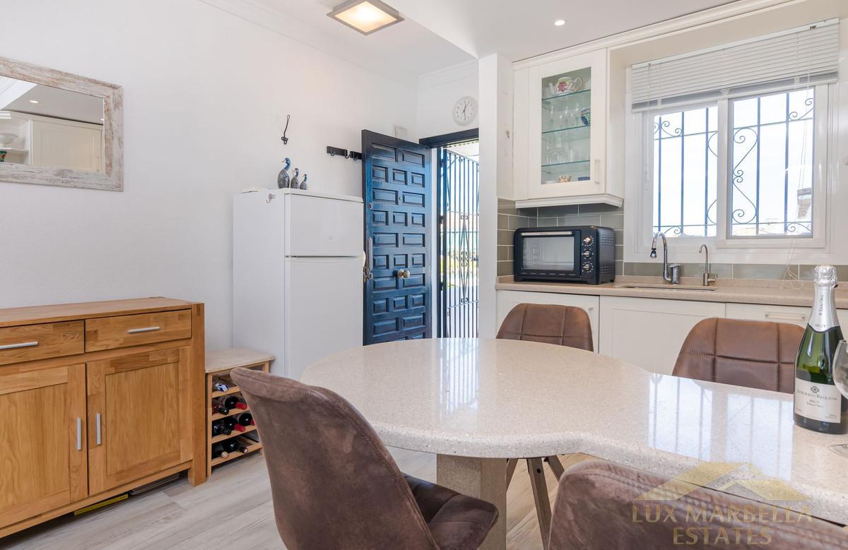 For sale of penthouse in Marbella