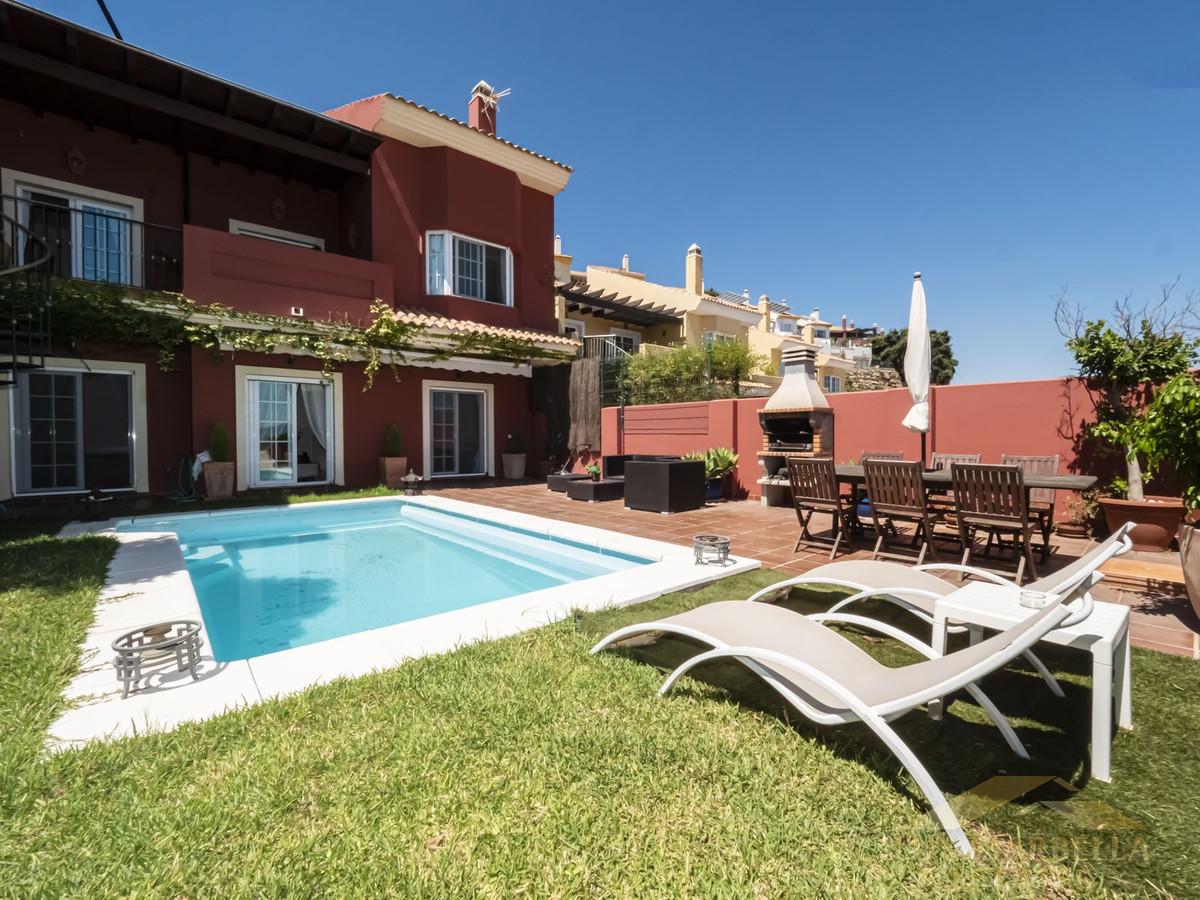 For sale of villa in Marbella