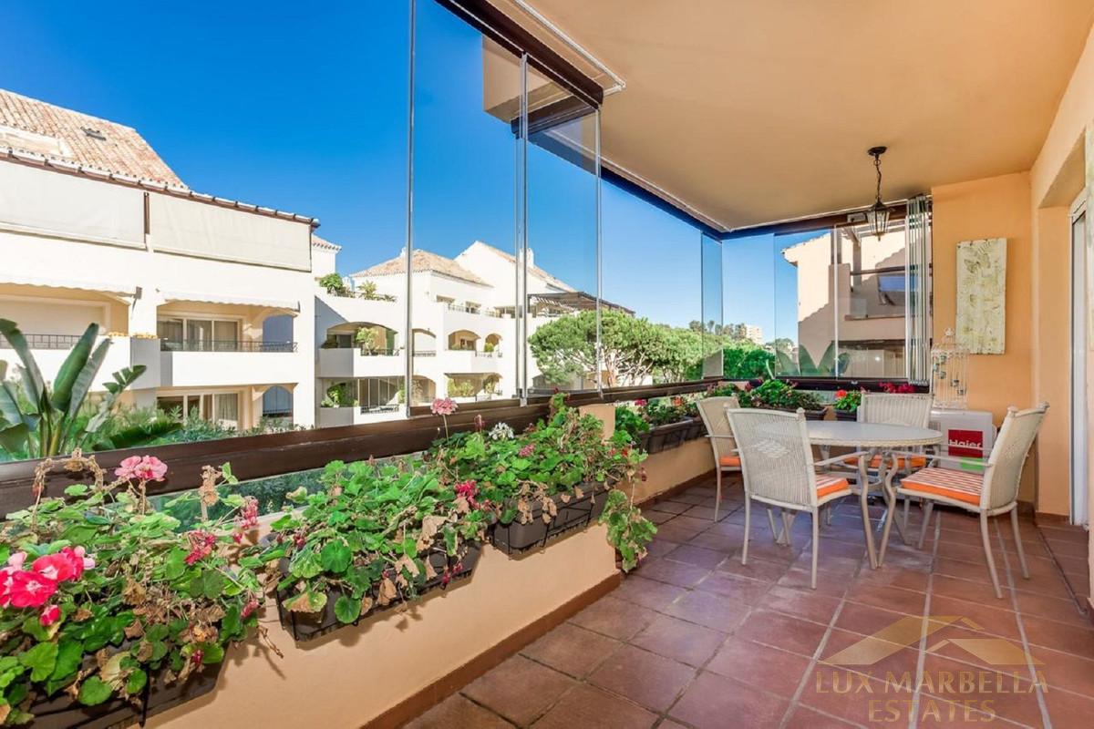 For sale of apartment in Marbella