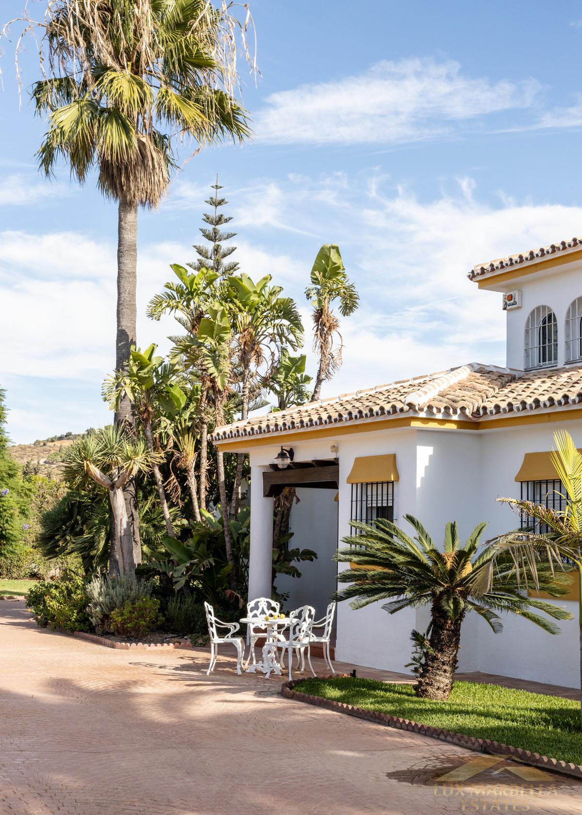 For sale of villa in Mijas Costa