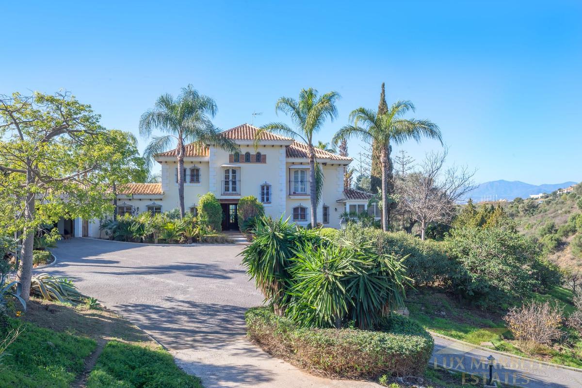 For sale of villa in Marbella