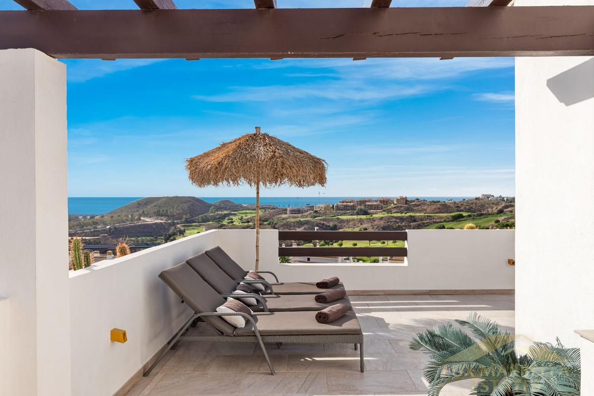 For sale of penthouse in Calanova Golf