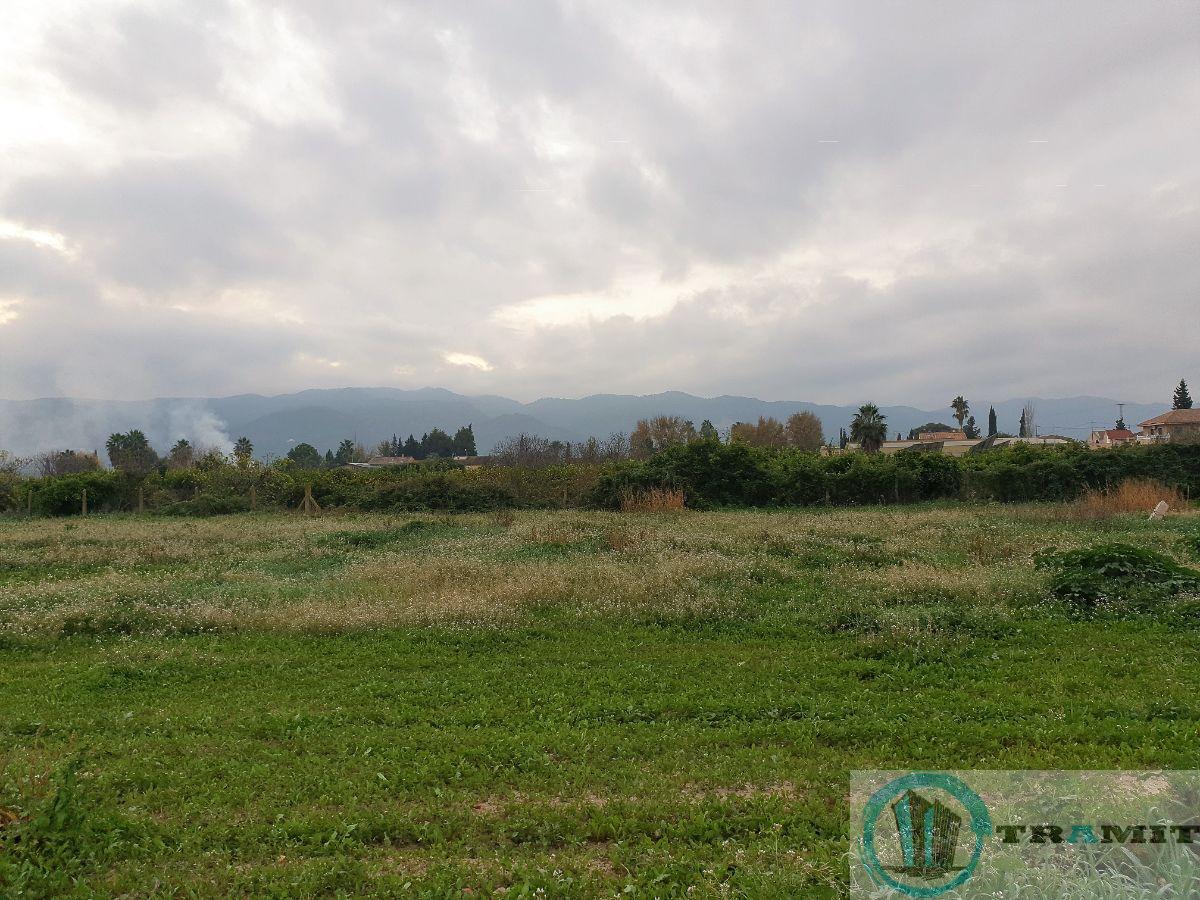 For sale of land in Aljucer