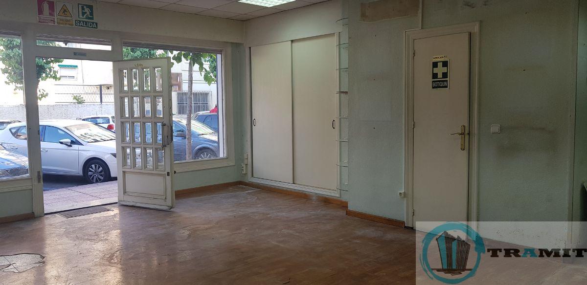 For sale of commercial in Murcia