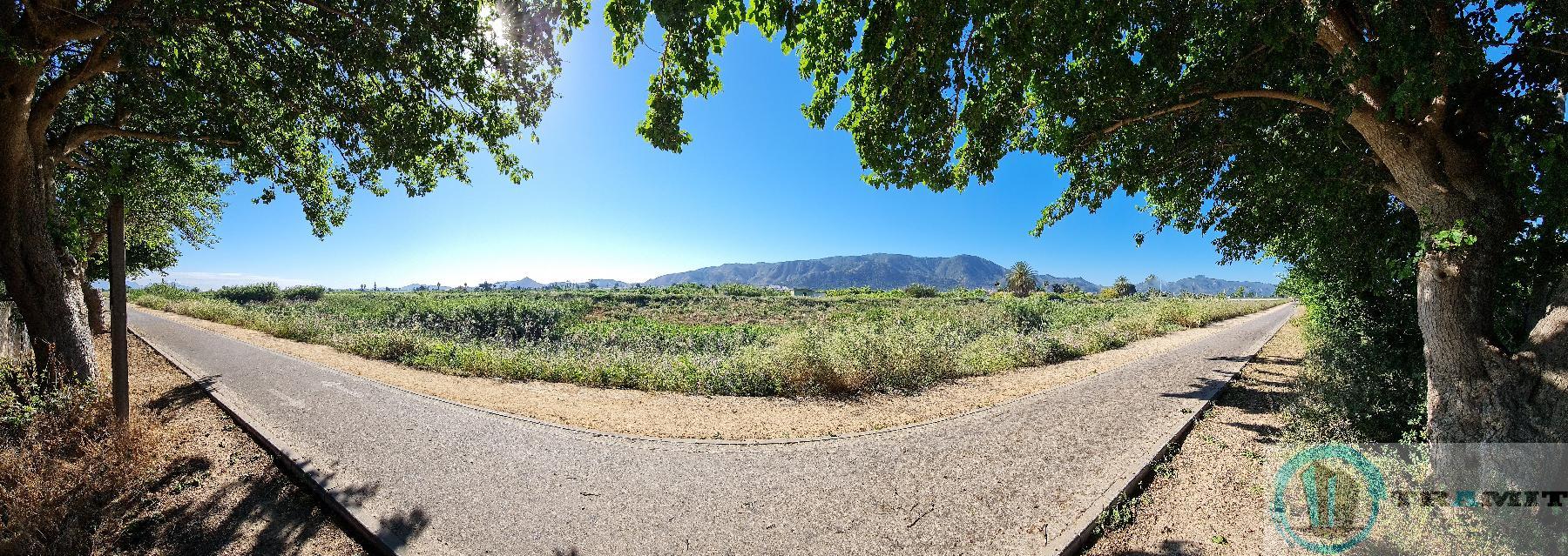 Venta de terreno en LLANO DE BRUJAS