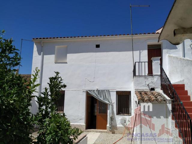 For sale of house in Quintana de la Serena