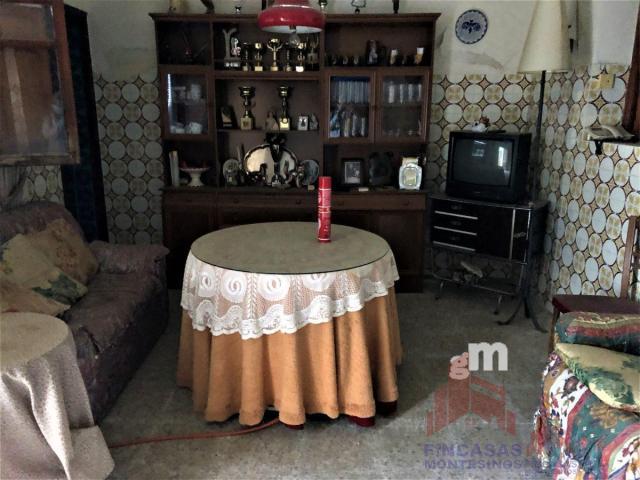 For sale of house in Miajadas