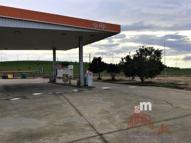 For sale of gas station in Miajadas