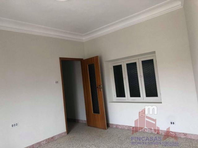 For sale of building in Don Benito
