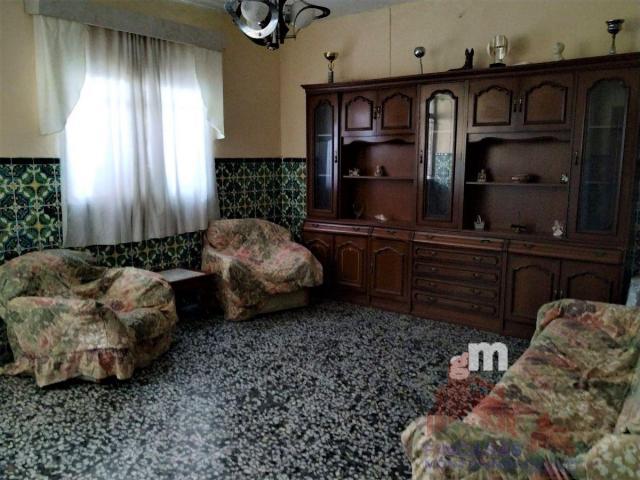 For sale of house in Quintana de la Serena