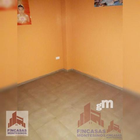 For sale of commercial in Don Benito