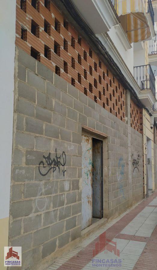 For sale of commercial in Don Benito