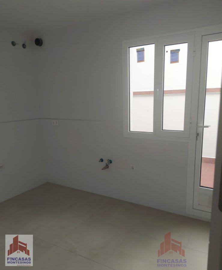 For sale of duplex in Don Benito