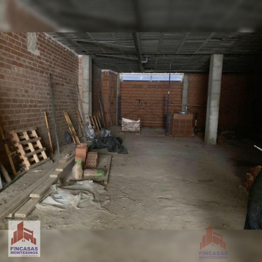 For sale of garage in Don Benito