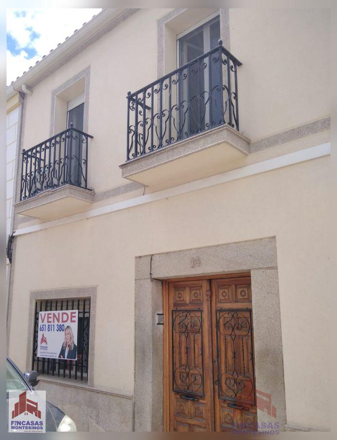 For sale of house in Santa Amalia