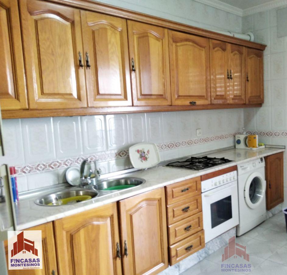 For sale of house in Santa Amalia