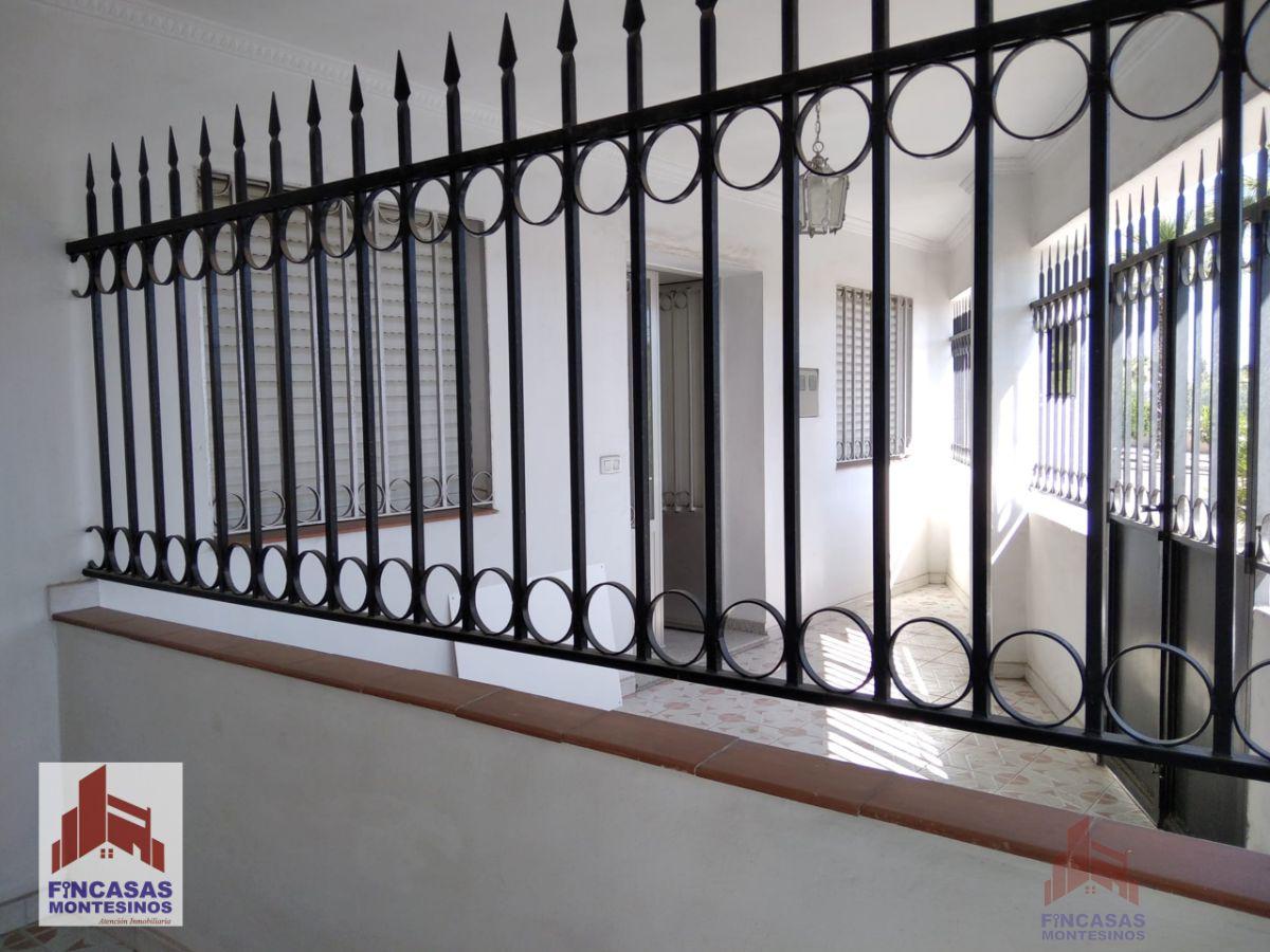 For sale of house in Santa Amalia