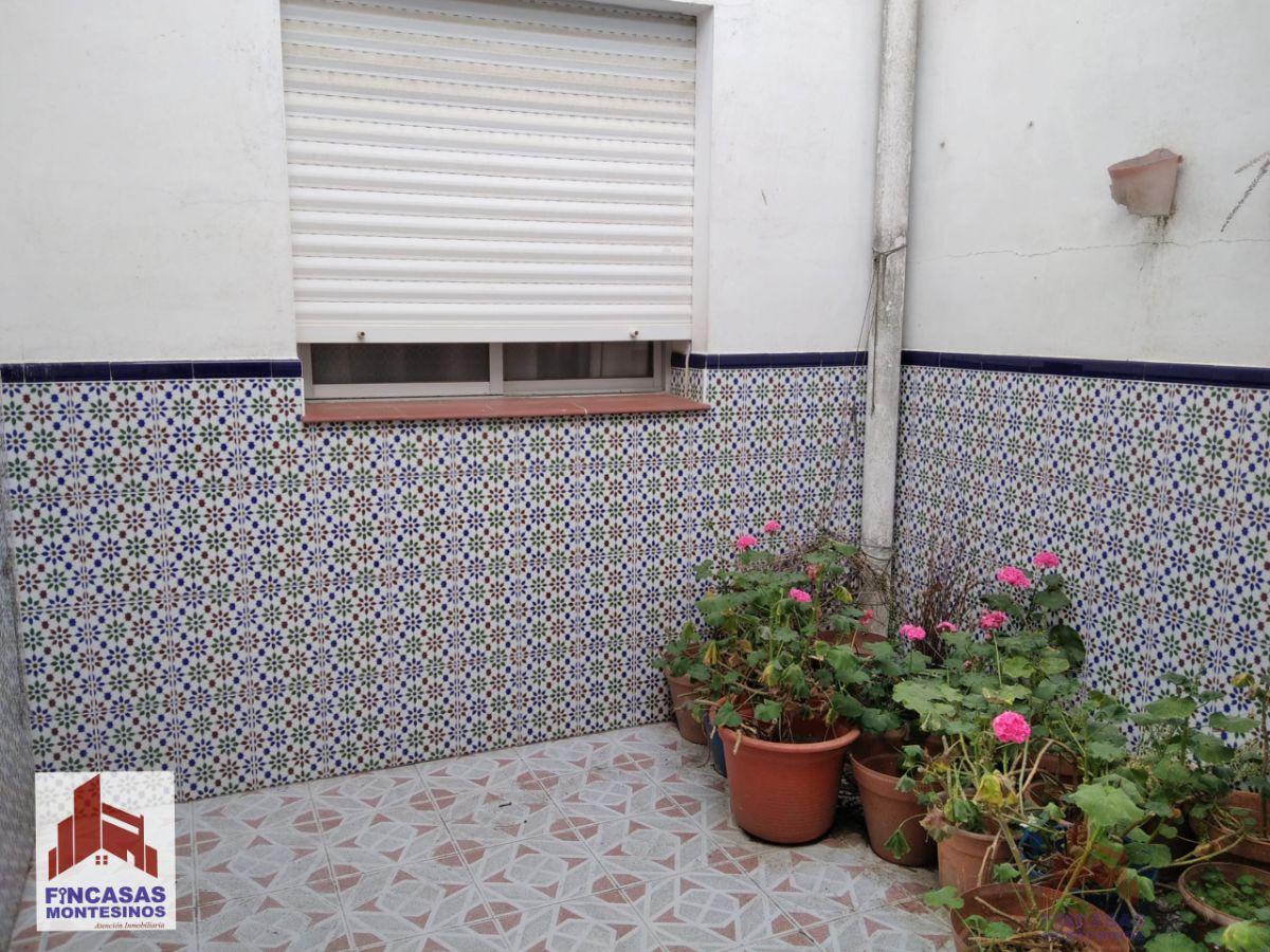 For sale of house in Santa Amalia