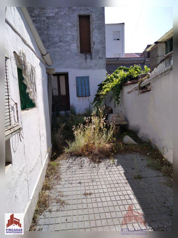 For sale of house in Santa Amalia