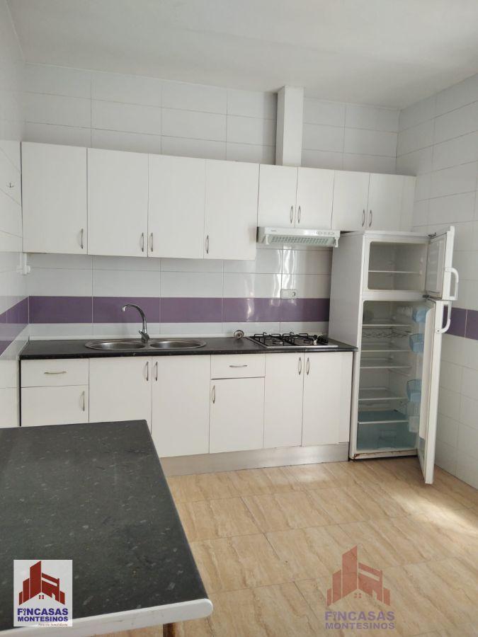 For sale of flat in Santa Amalia