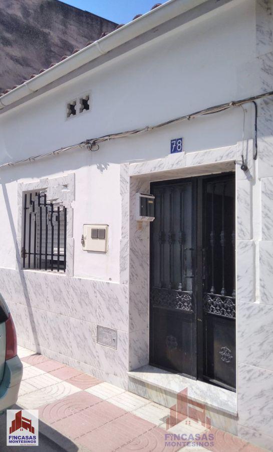 For sale of house in Santa Amalia