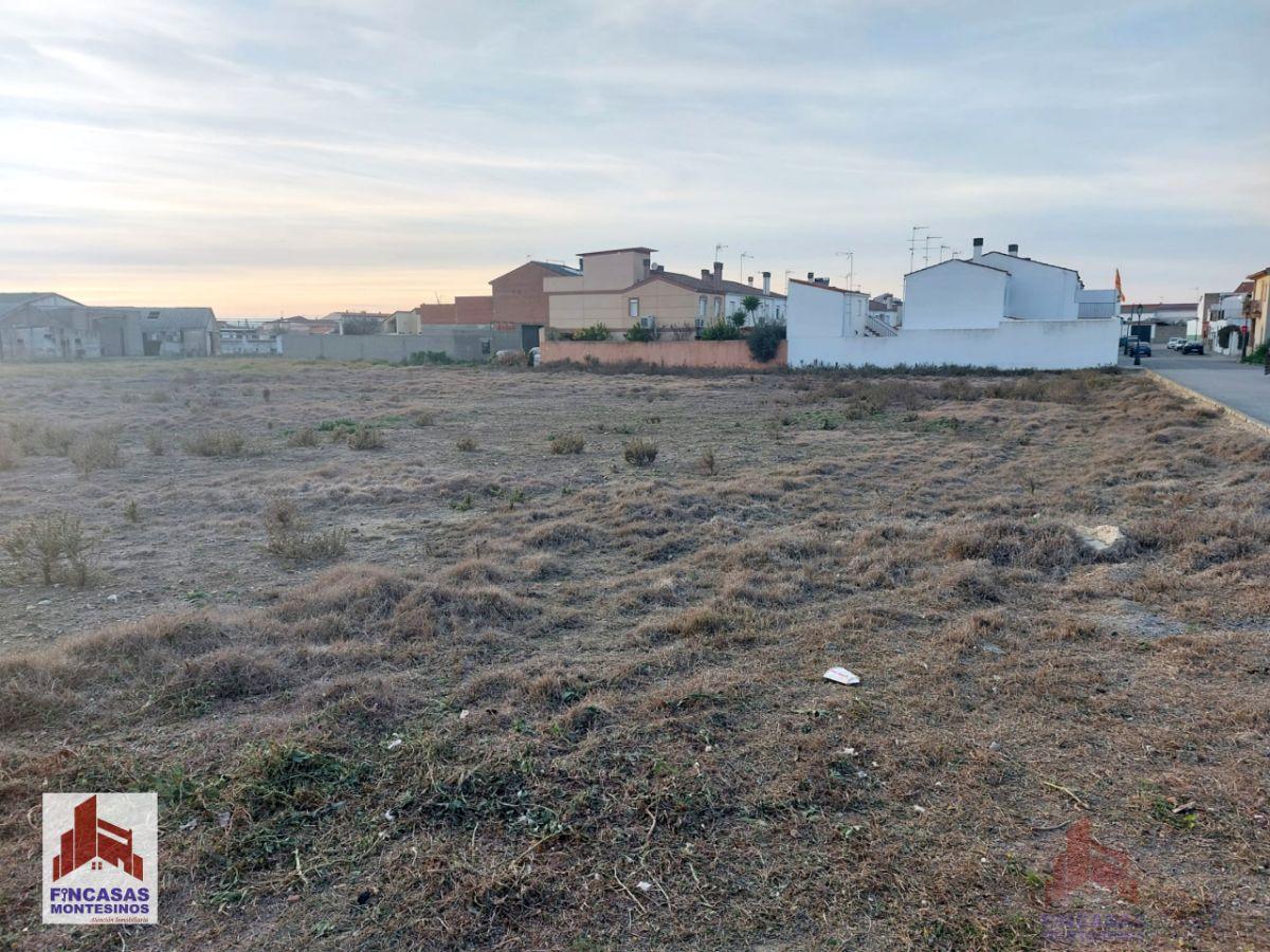 For sale of land in Trujillanos