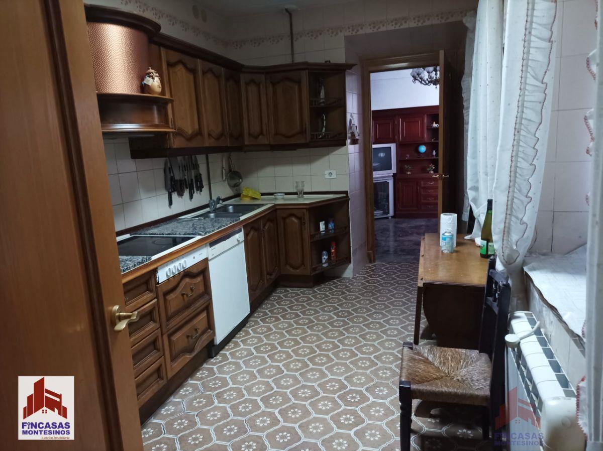 For sale of house in Santa Amalia