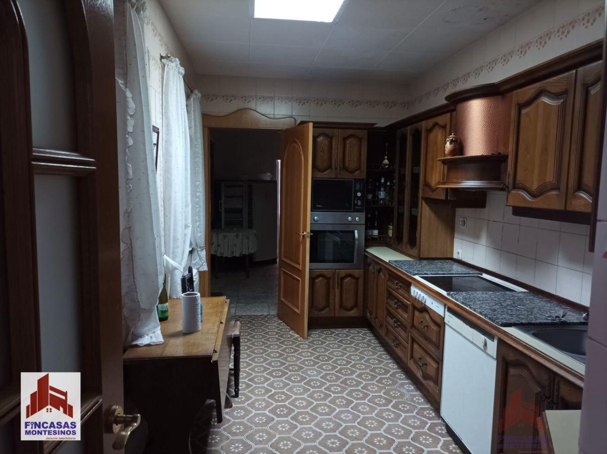 For sale of house in Santa Amalia