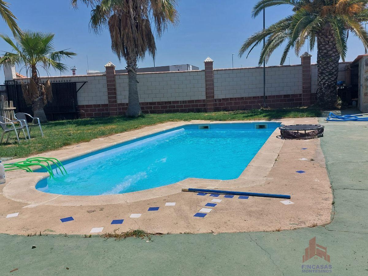 Venta de chalet en Don Benito