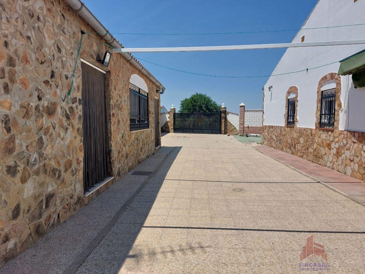 Venta de chalet en Don Benito